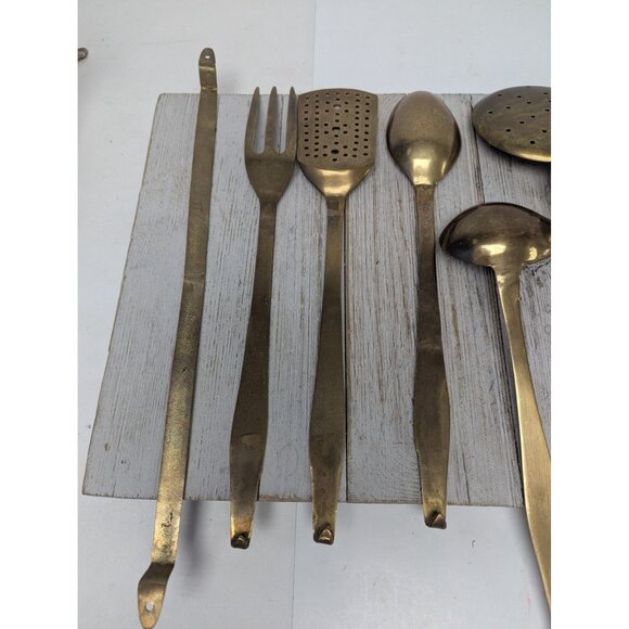 Brass Vintage Set 6 Utensils With Hanger Strainer Ladle Spatula French Country - Picture 6 of 7
